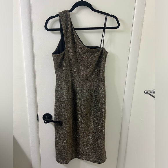 Vince Camuto one shoulder gold metallic midi dress - Picture 4 of 6